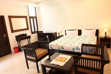 hotel room main image hotel room main image