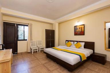 hotel room main image hotel room main image