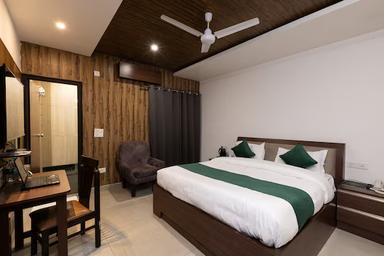 hotel room main image hotel room main image