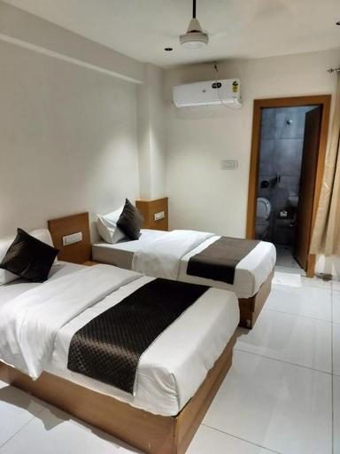 hotel room main image hotel room main image