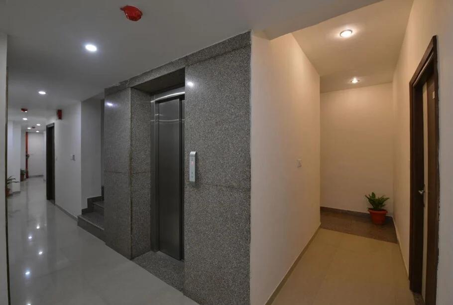 a entry with lift at Hotel Pride in Chandigarh hotel_Image