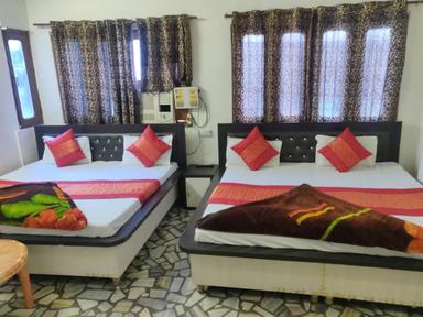 hotel room main image hotel room main image