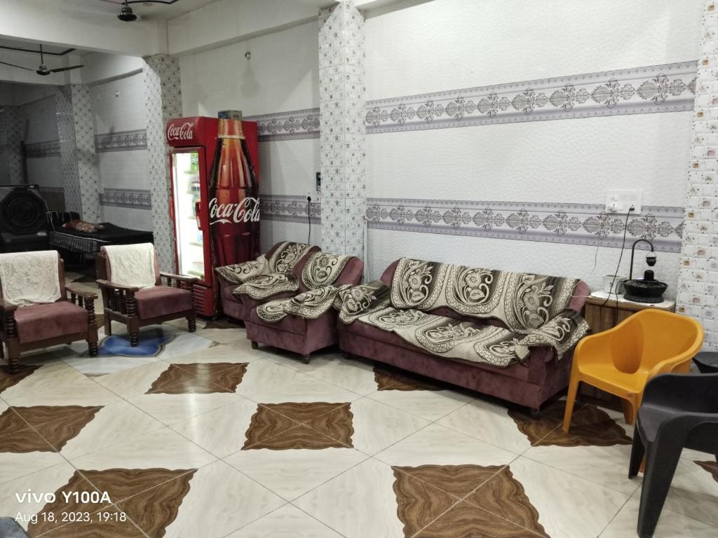 reception at hotel raghav guest house at mathura hotel_Image