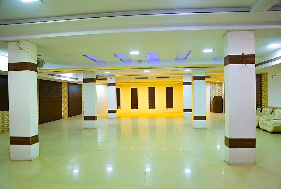 hall at hotel riya palace in agra hotel_Image