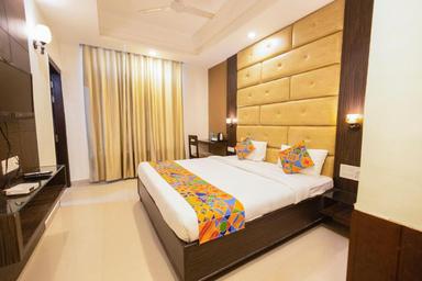 hotel room main image hotel room main image