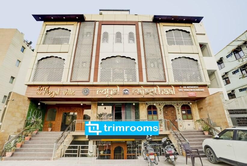 a front view of hotel at Hotel Sahibs Royal Ville in Agra hotel_Image