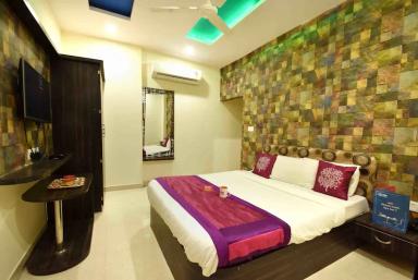 hotel room main image hotel room main image