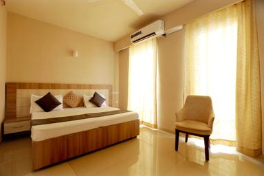 hotel room main image hotel room main image