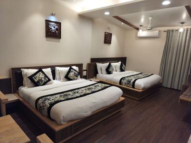 hotel room main image hotel room main image