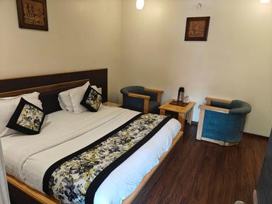 hotel room main image hotel room main image