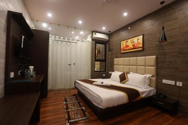 hotel room main image hotel room main image