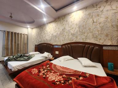 hotel room main image hotel room main image