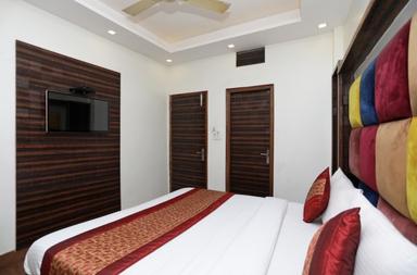 hotel room main image hotel room main image