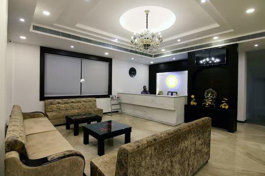 seating area at hotel trinetar gardens banquets in jammu hotel_Image