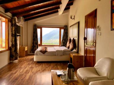 hotel room main image hotel room main image