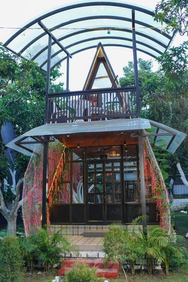 hotel room main image hotel room main image