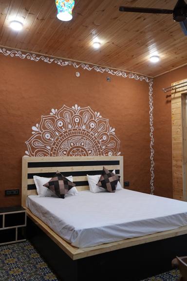 hotel room main image hotel room main image