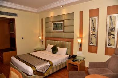 hotel room main image hotel room main image