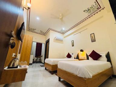 hotel room main image hotel room main image