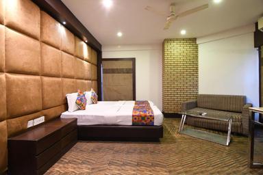 hotel room main image hotel room main image