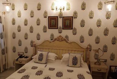 hotel room main image hotel room main image