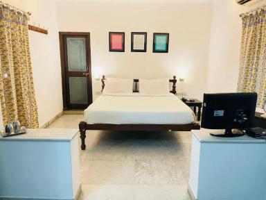 hotel room main image hotel room main image