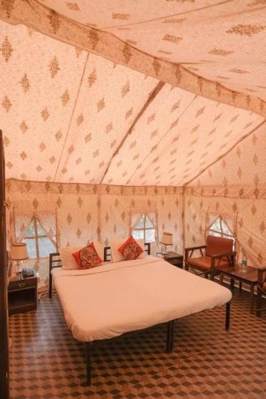 hotel room main image hotel room main image