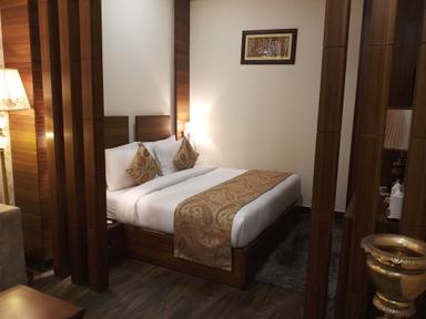 hotel room main image hotel room main image