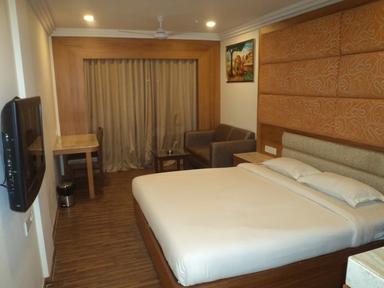 hotel room main image hotel room main image