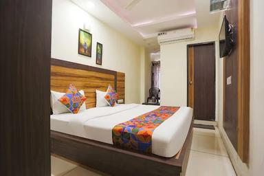 hotel room main image hotel room main image