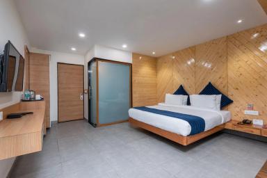 hotel room main image hotel room main image