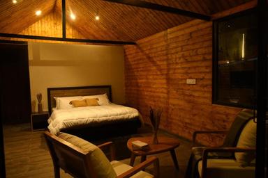 hotel room main image hotel room main image