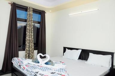 hotel room main image hotel room main image