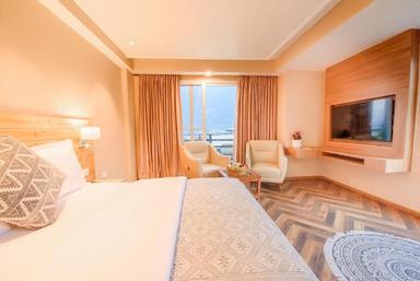 hotel room main image hotel room main image