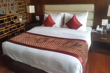 hotel room main image hotel room main image