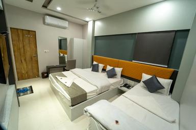 hotel room main image hotel room main image