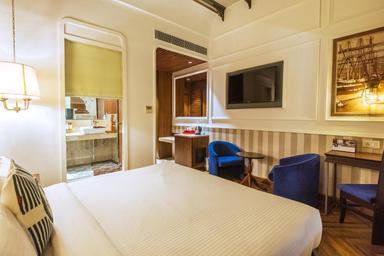 hotel room main image hotel room main image