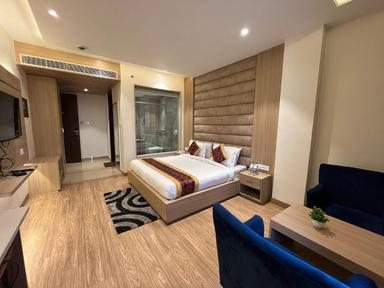 hotel room main image hotel room main image