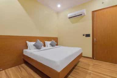 hotel room main image hotel room main image