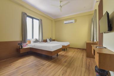 hotel room main image hotel room main image