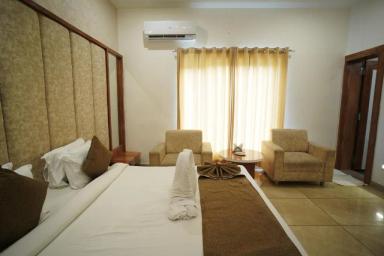 hotel room main image hotel room main image