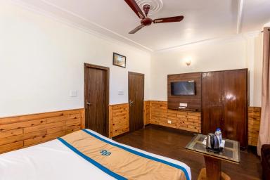 hotel room main image hotel room main image