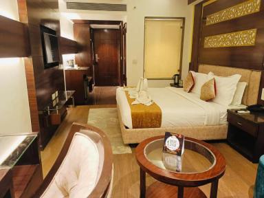 hotel room main image hotel room main image