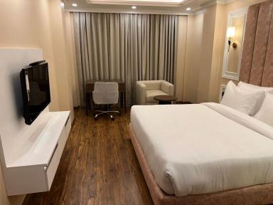 hotel room main image hotel room main image