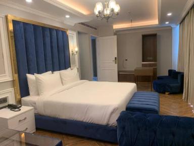 hotel room main image hotel room main image