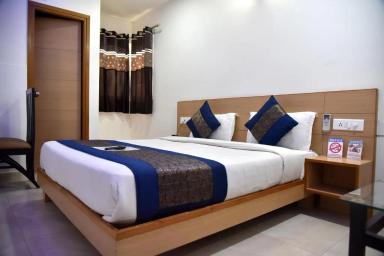 hotel room main image hotel room main image