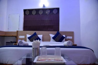 hotel room main image hotel room main image