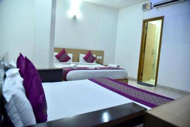 hotel room main image hotel room main image