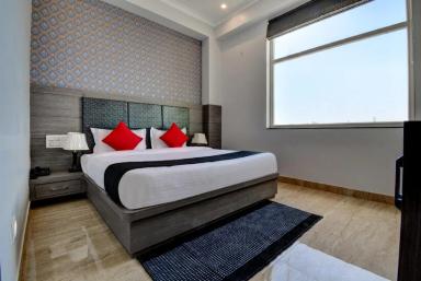 hotel room main image hotel room main image