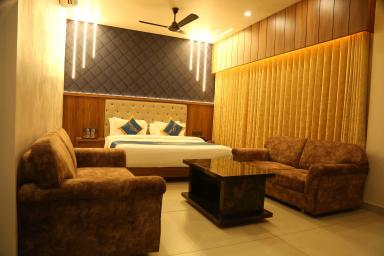 hotel room main image hotel room main image